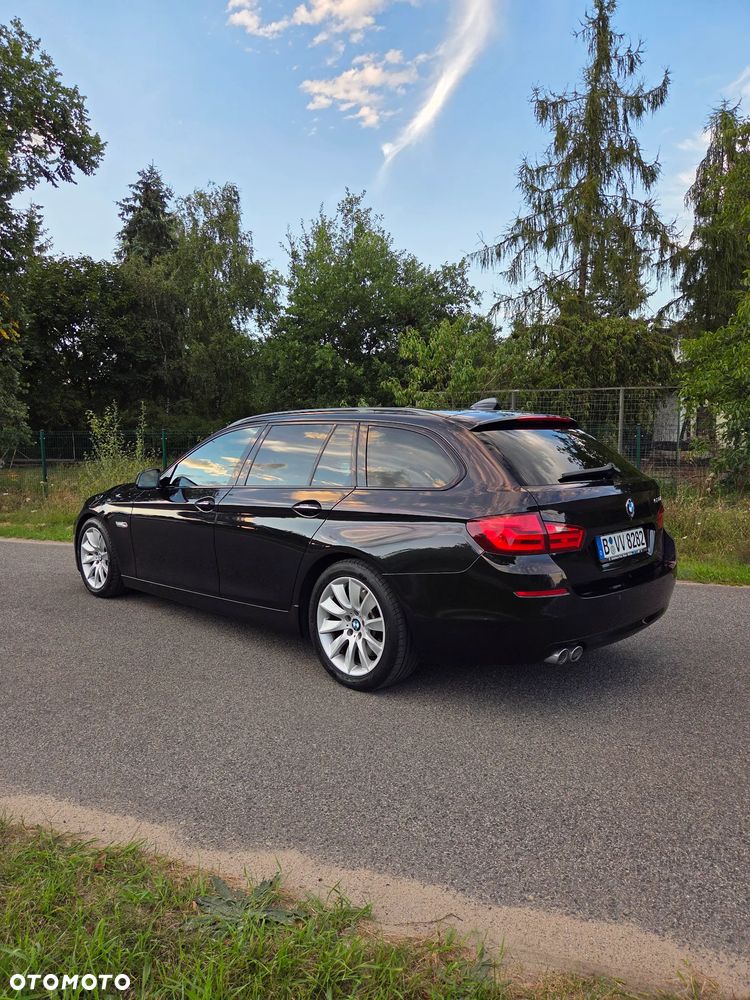 BMW Seria 5 520d Luxury Line - 33