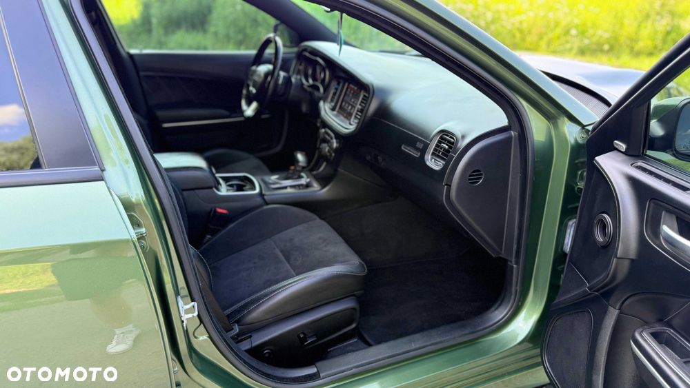 Dodge Charger - 8
