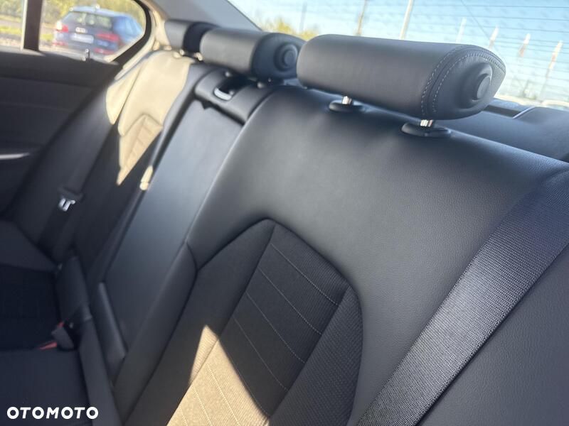 BMW Seria 3 320i Sport Line - 19