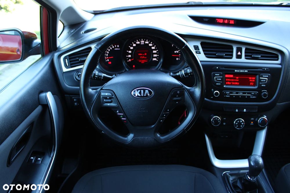 Kia Ceed 1.6 GDI M - 19