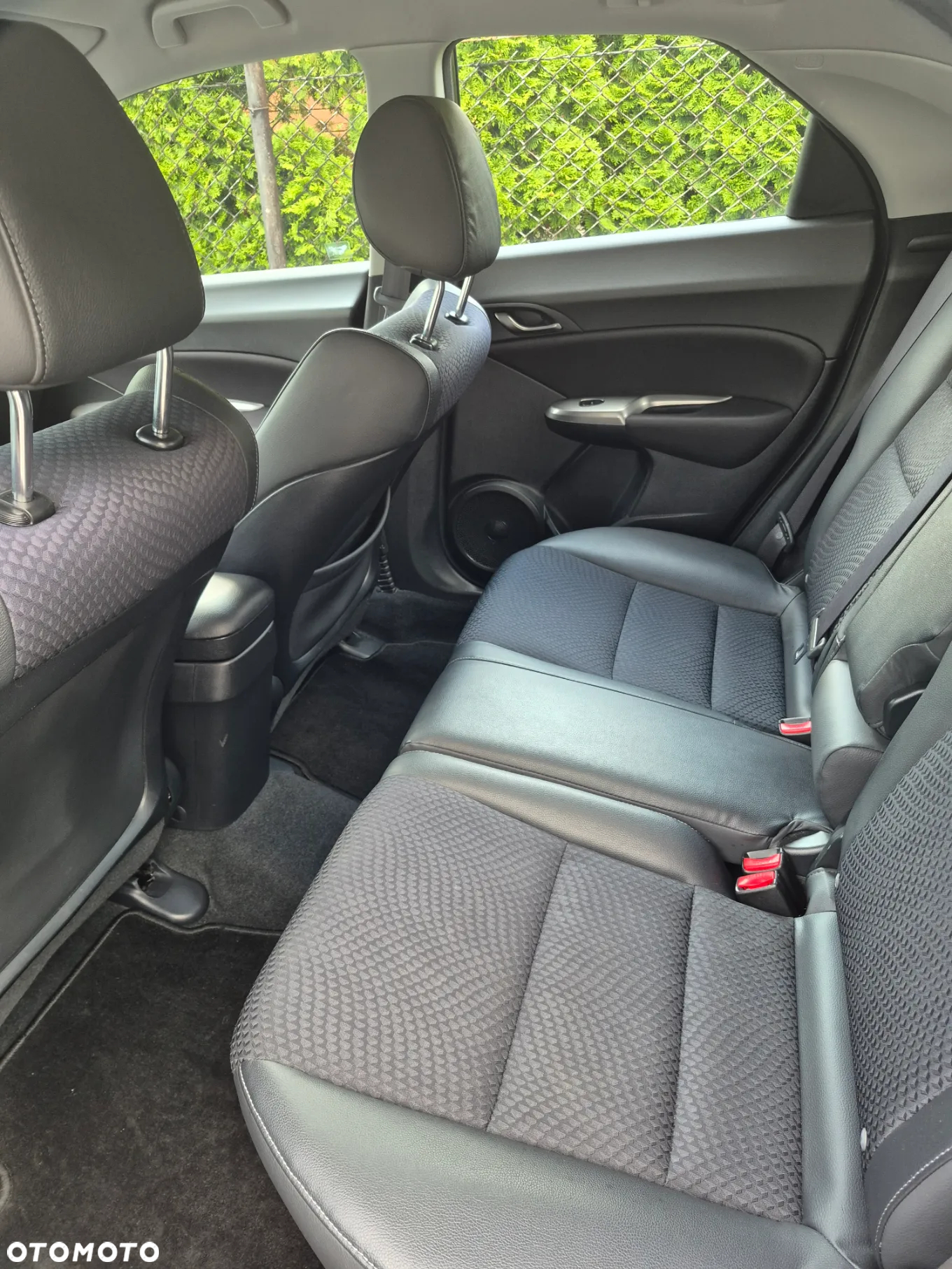 Honda Civic 1.8i-VTEC i-SHIFT Sport - 16