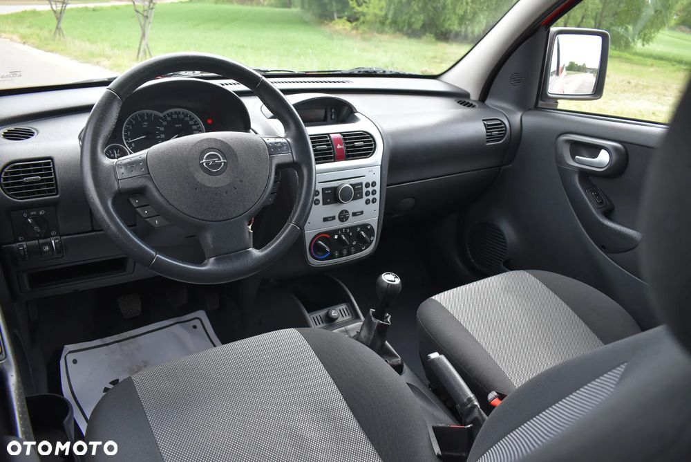 Opel Combo Tour Color Edition - 24