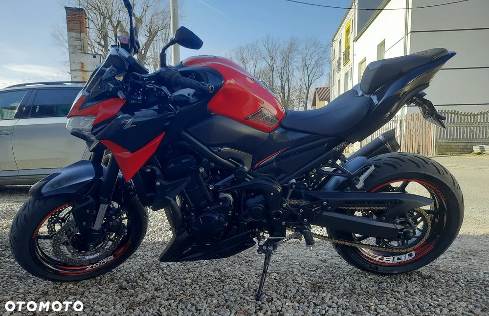 Kawasaki Z 900 - 10