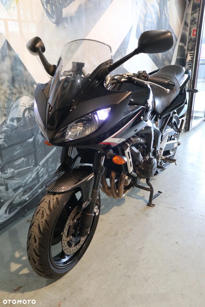 Yamaha FZ6 - 3