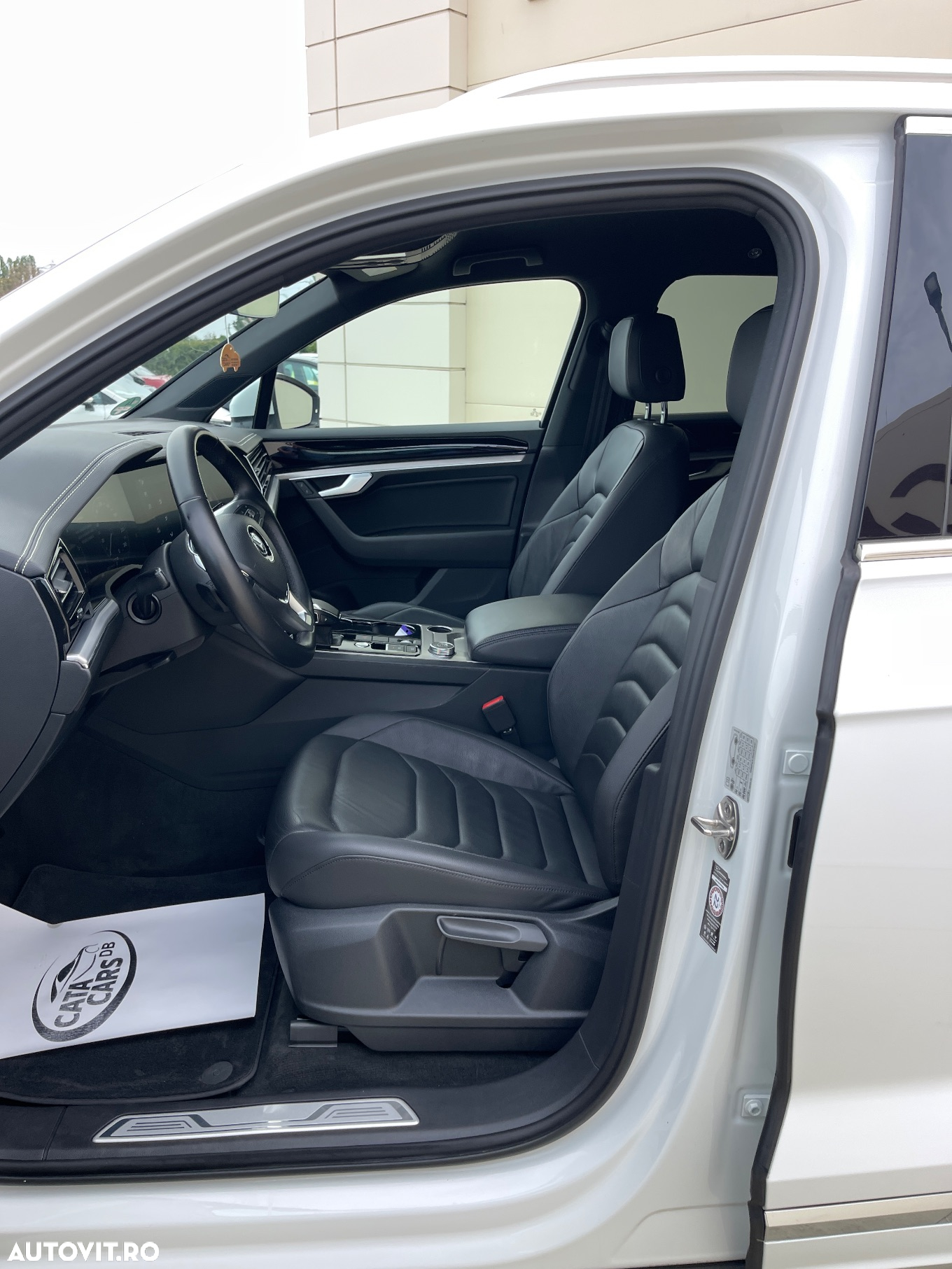 Volkswagen Touareg 3.0 V6 TDI 4Motion DPF Automatik Elegance - 29