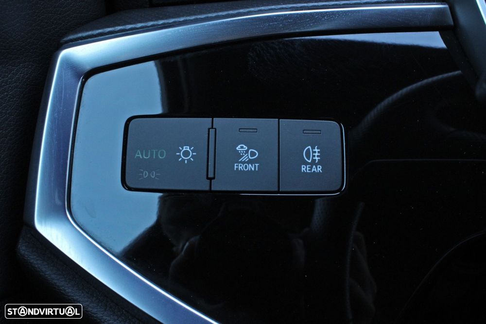 Audi Q3 Sportback 45 TFSIe S line S tronic - 19