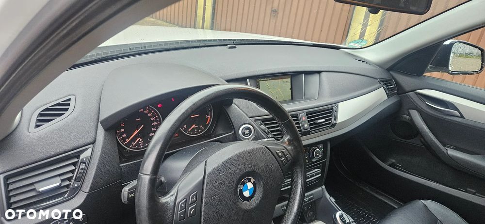 BMW X1 xDrive18d xLine - 13