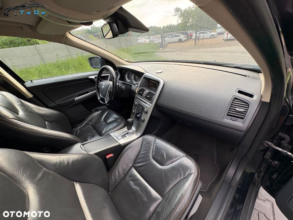 Volvo XC 60 2.4D AWD Summum - 32
