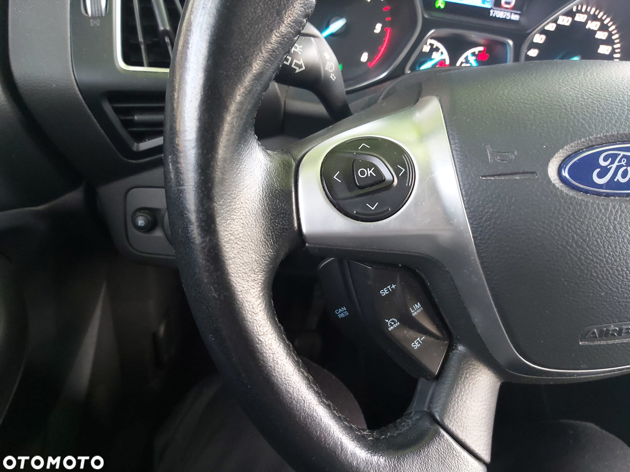 Ford Kuga - 18