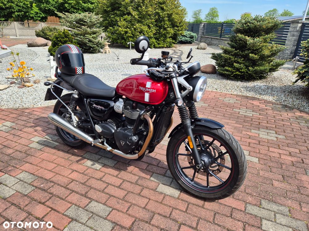 Triumph Street Twin - 7