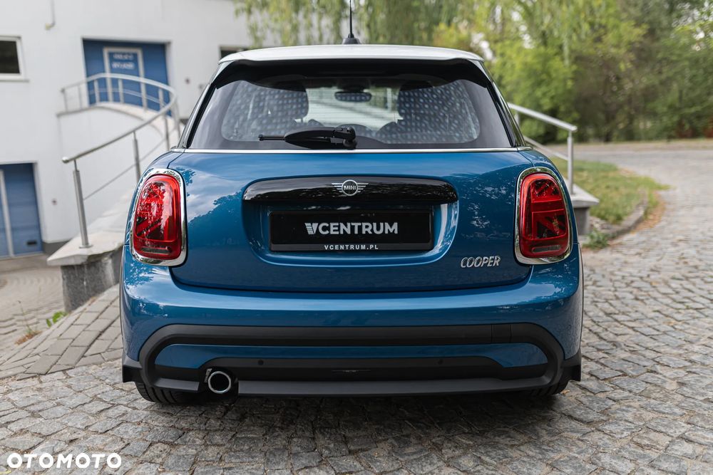 MINI Cooper Standard - 11