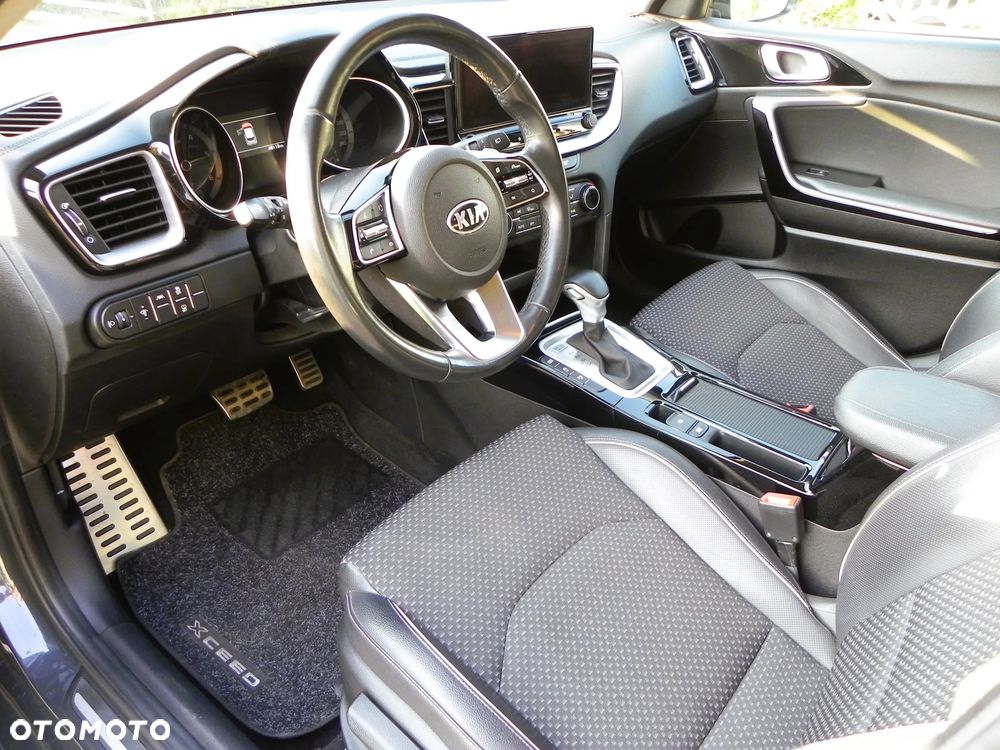 Kia XCeed - 7