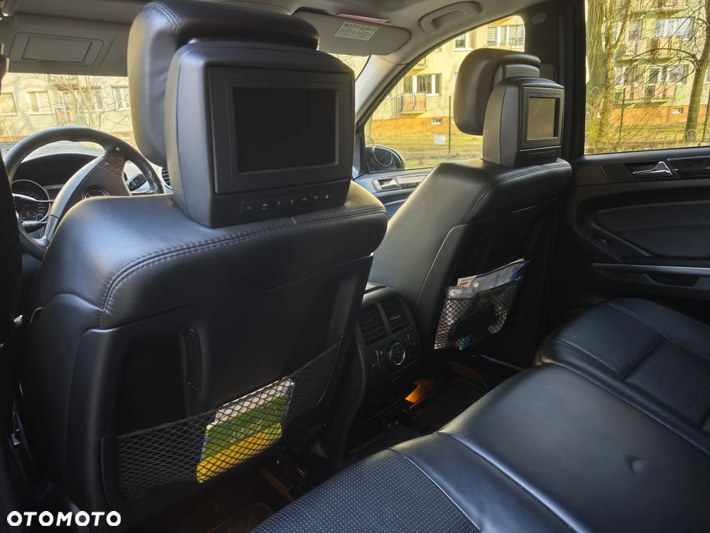 Mercedes-Benz ML 63 AMG 4Matic 7G-TRONIC - 11