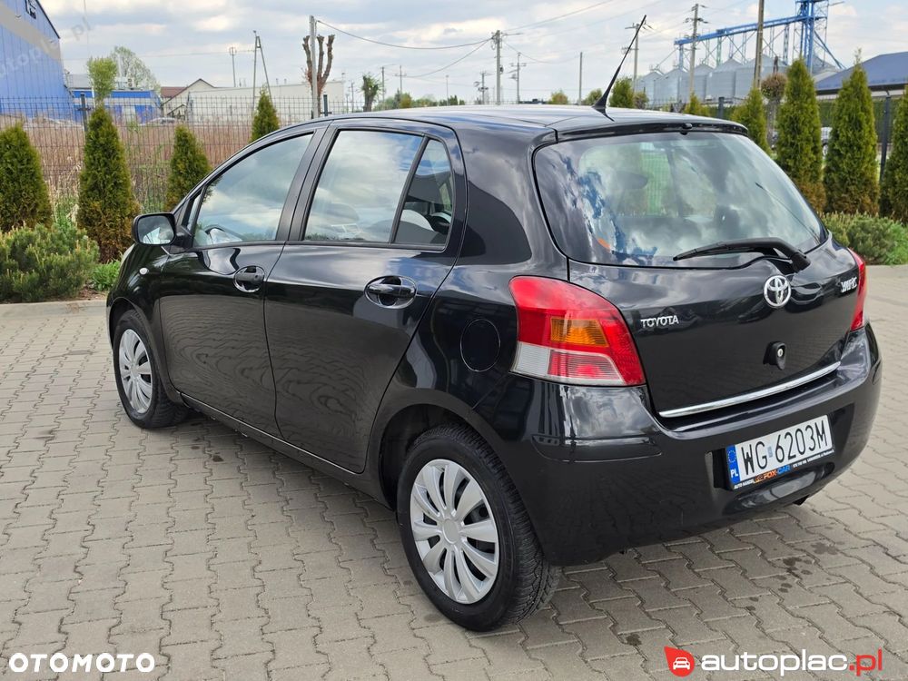 Toyota Yaris 1.33 Sol - 8
