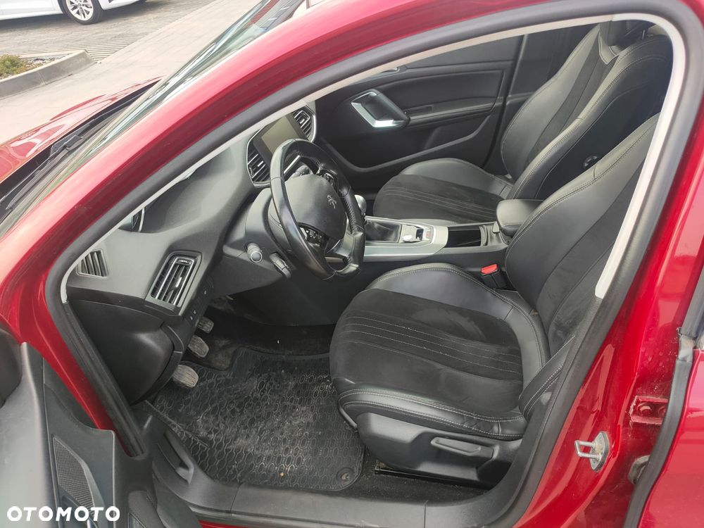 Peugeot 308 2.0 Blue HDi Allure S&S - 3