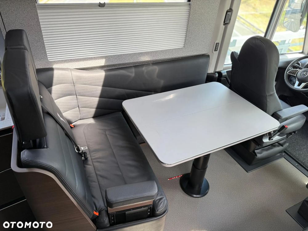 Adria Supersonic 890 LC - 11