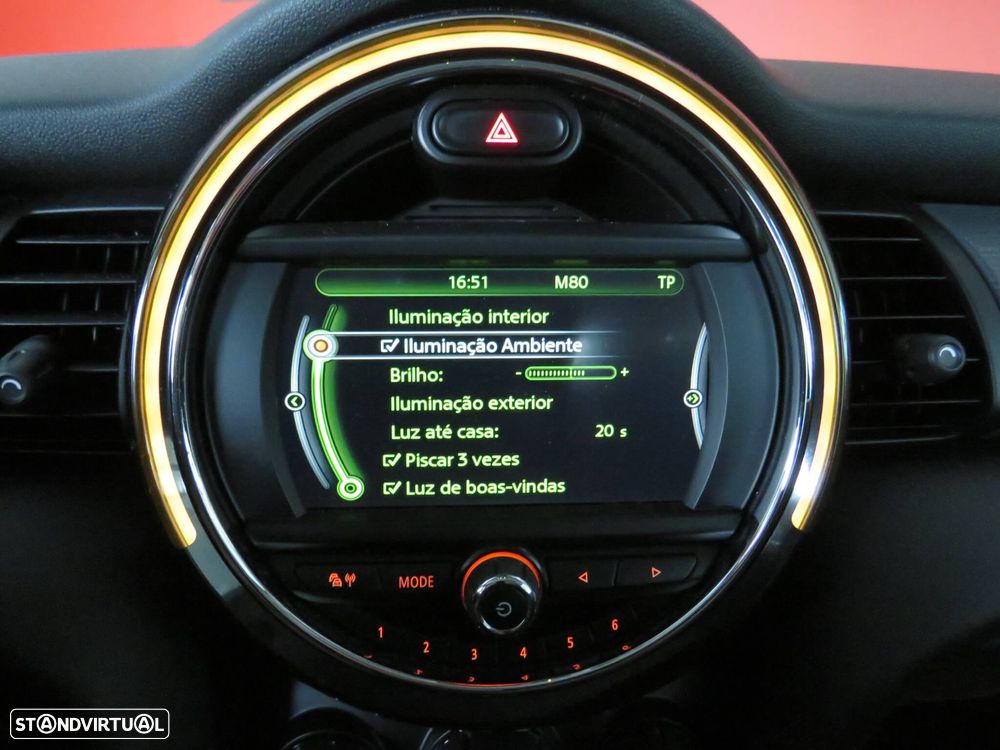 MINI 5 Portas Cooper D - 37