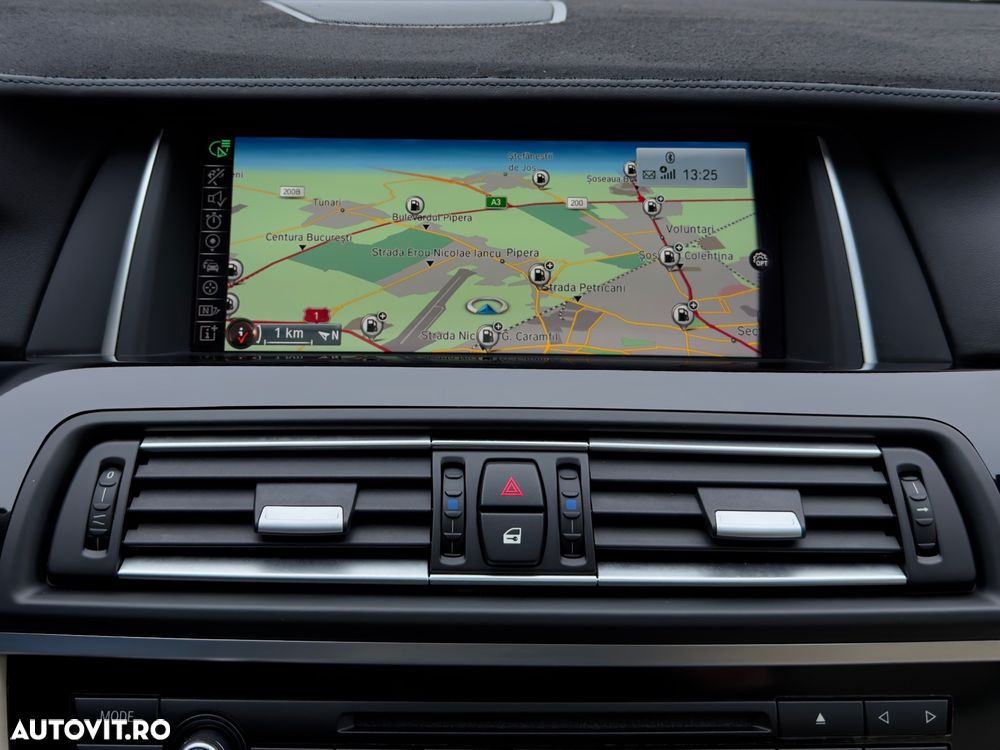 BMW Seria 5 535d xDrive - 32