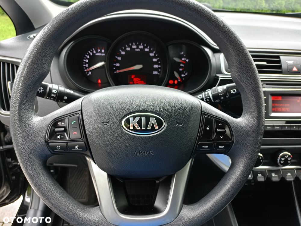 Kia Rio 1.2 Dream Team Edition - 22