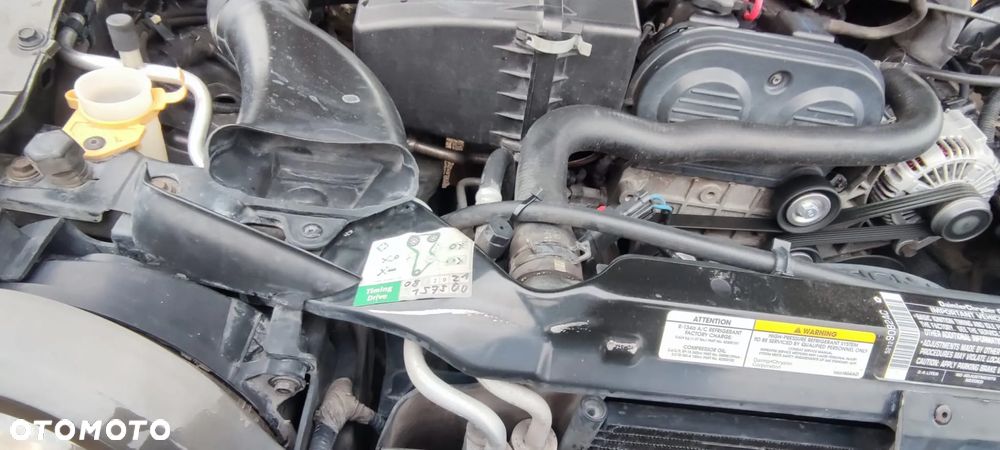 Jeep Cherokee 2.4 Sport - 30