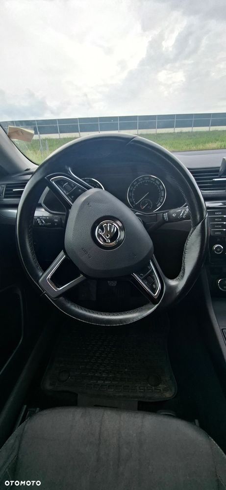 Skoda Superb 2.0 TDI Active - 8