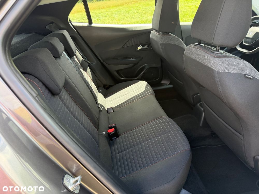 Peugeot 2008 1.2 PureTech Active S&S EAT8 - 16