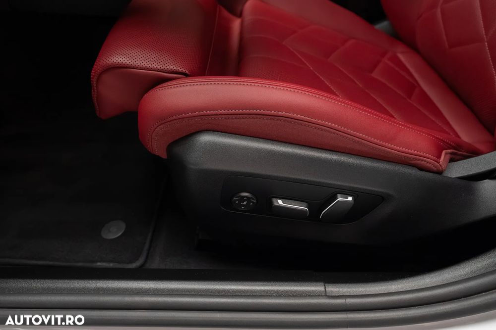 BMW Seria 5 520i AT MHEV - 25