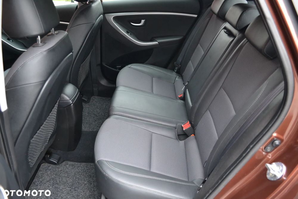 Hyundai i30 1.4 Advantage - 12