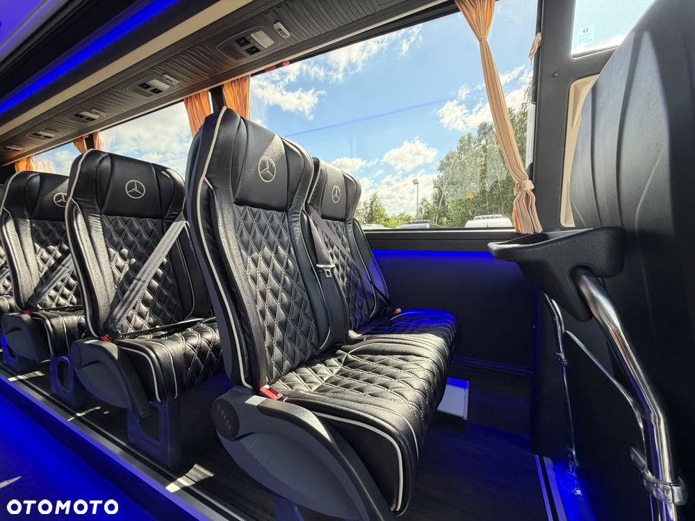 Mercedes-Benz Sprinter 519 - 26