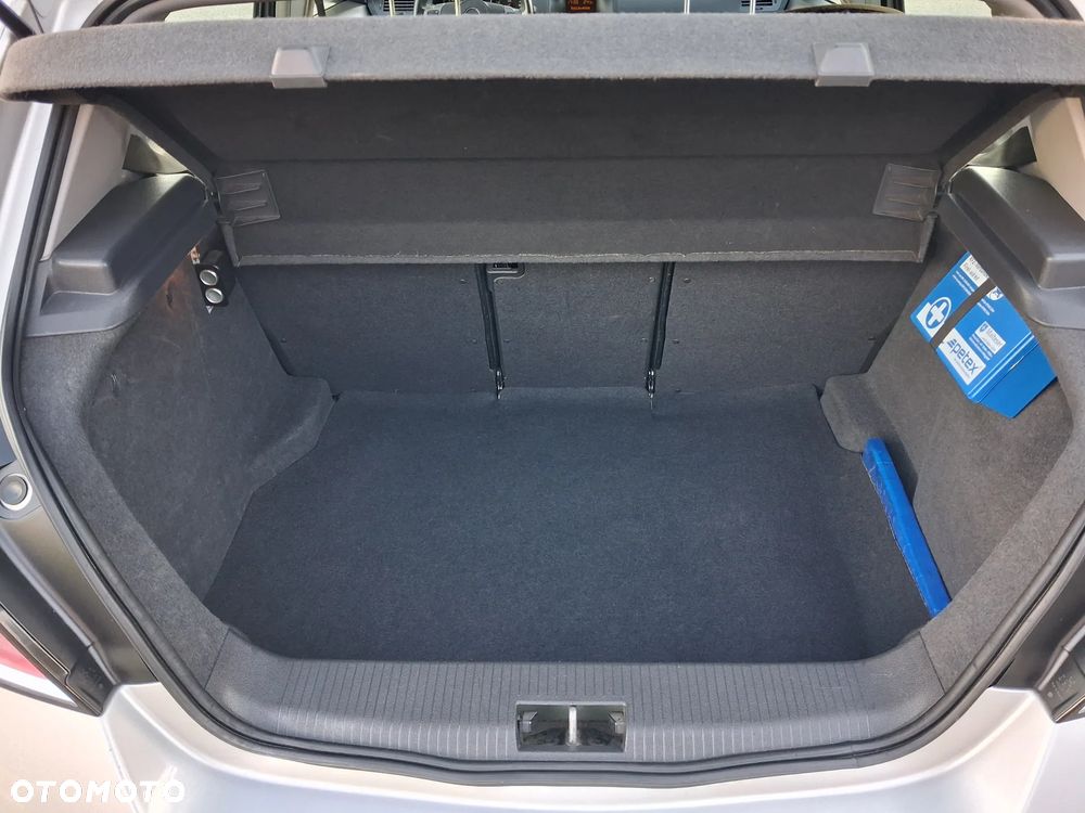 Opel Astra - 24