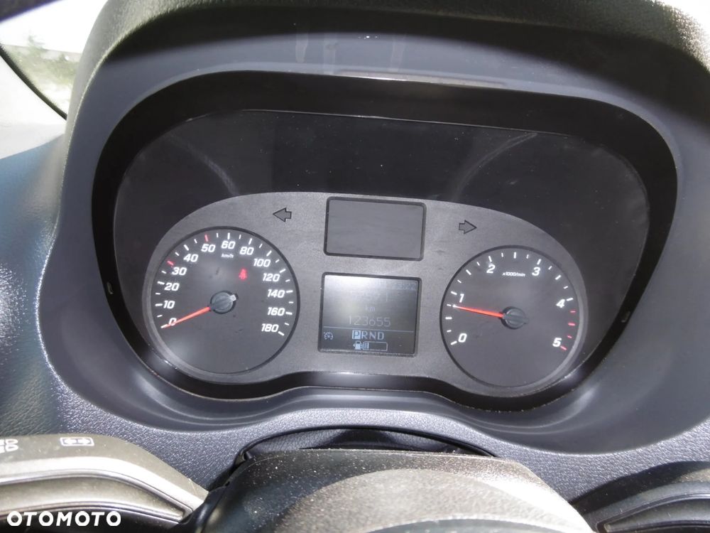 Mercedes-Benz Sprinter - 9