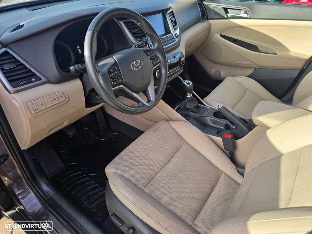 Hyundai Tucson 1.7 CRDi Executive - 19