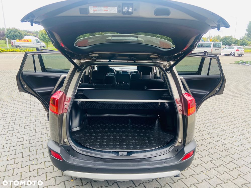 Toyota RAV4 2.0 D-4D Premium 4x2 - 9