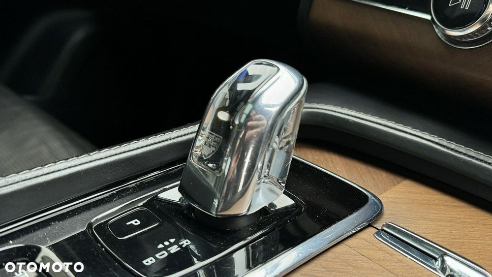 Volvo XC 90 - 21