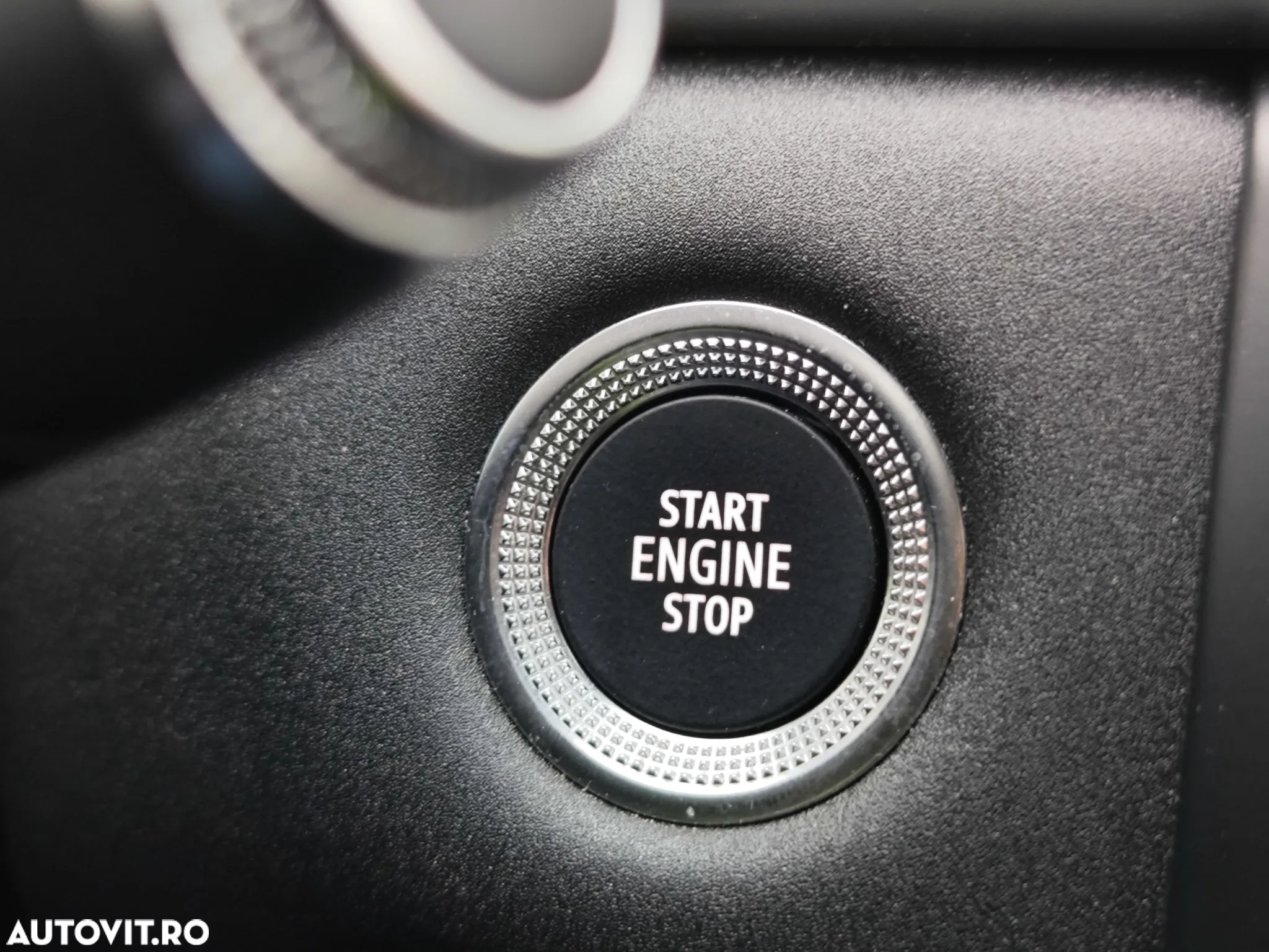 Renault Captur BLUE dCi 115 EDC BUSINESS EDITION - 17