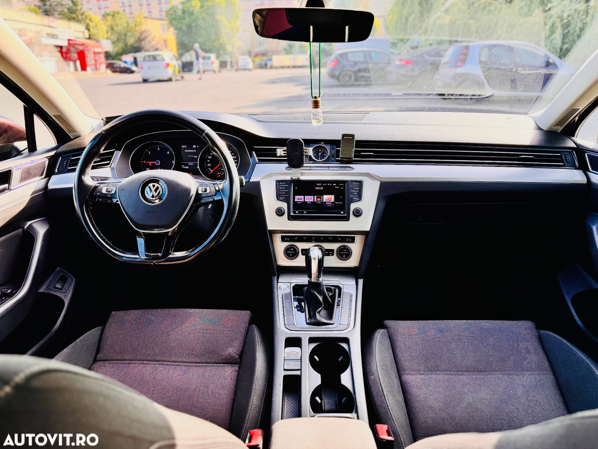 Volkswagen Passat Variant 2.0 TDI DSG Comfortline - 5