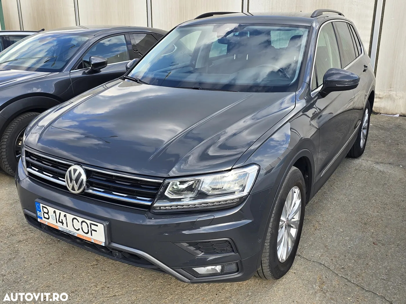 Volkswagen Tiguan 2.0 TDI 4Mot DSG Comfortline - 25