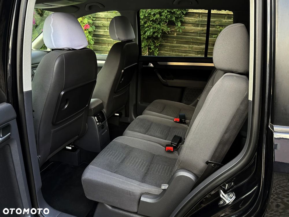 Volkswagen Touran 2.0 TDI DPF Highline Perfectline - 19