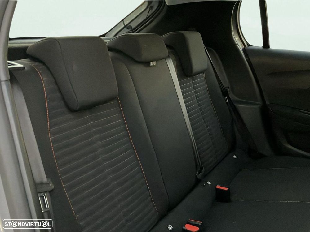 Peugeot 208 1.2 PureTech Active Pack - 32