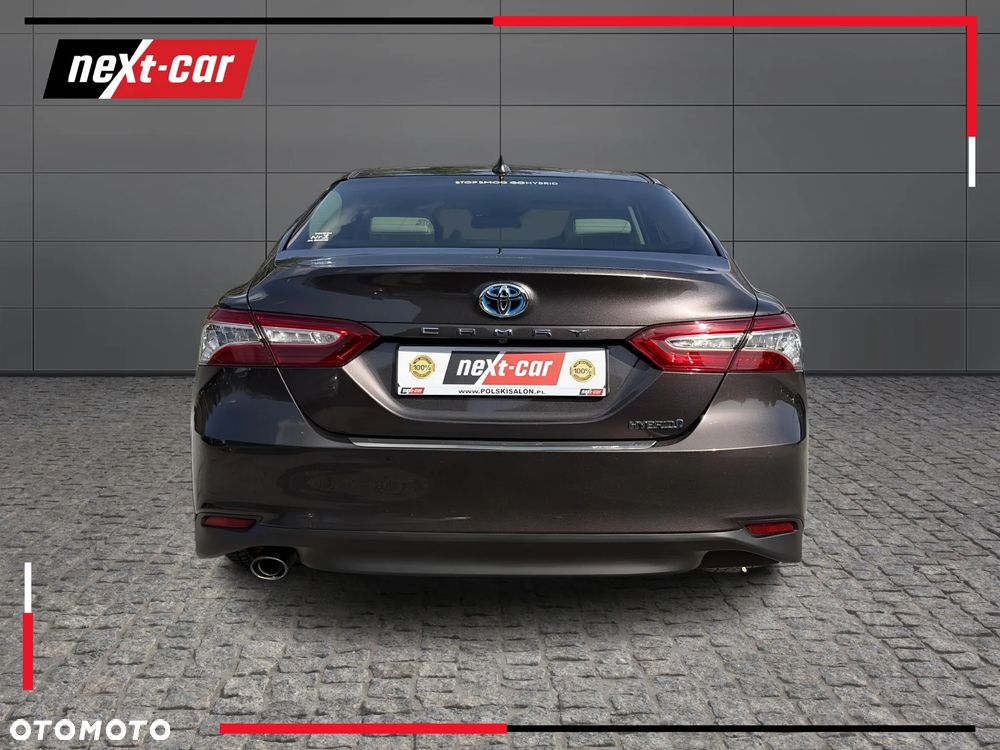 Toyota Camry 2.5 Hybrid Executive CVT - 4