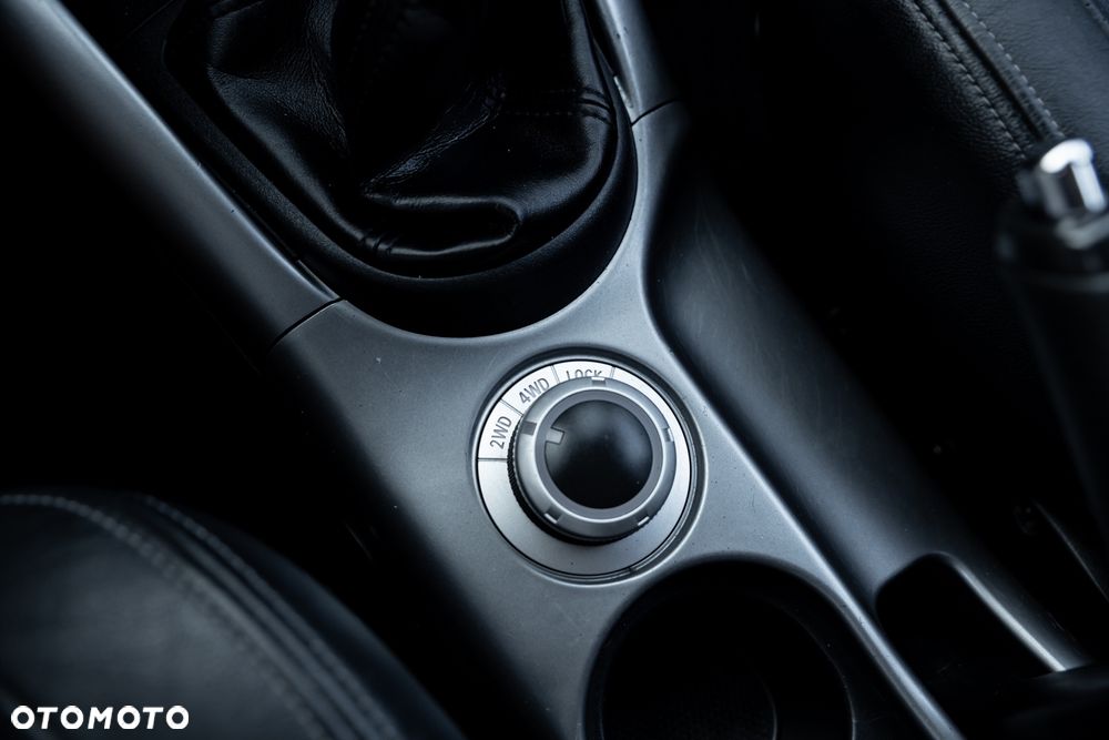 Citroën C-Crosser 2.2 HDi Exclusive - 28