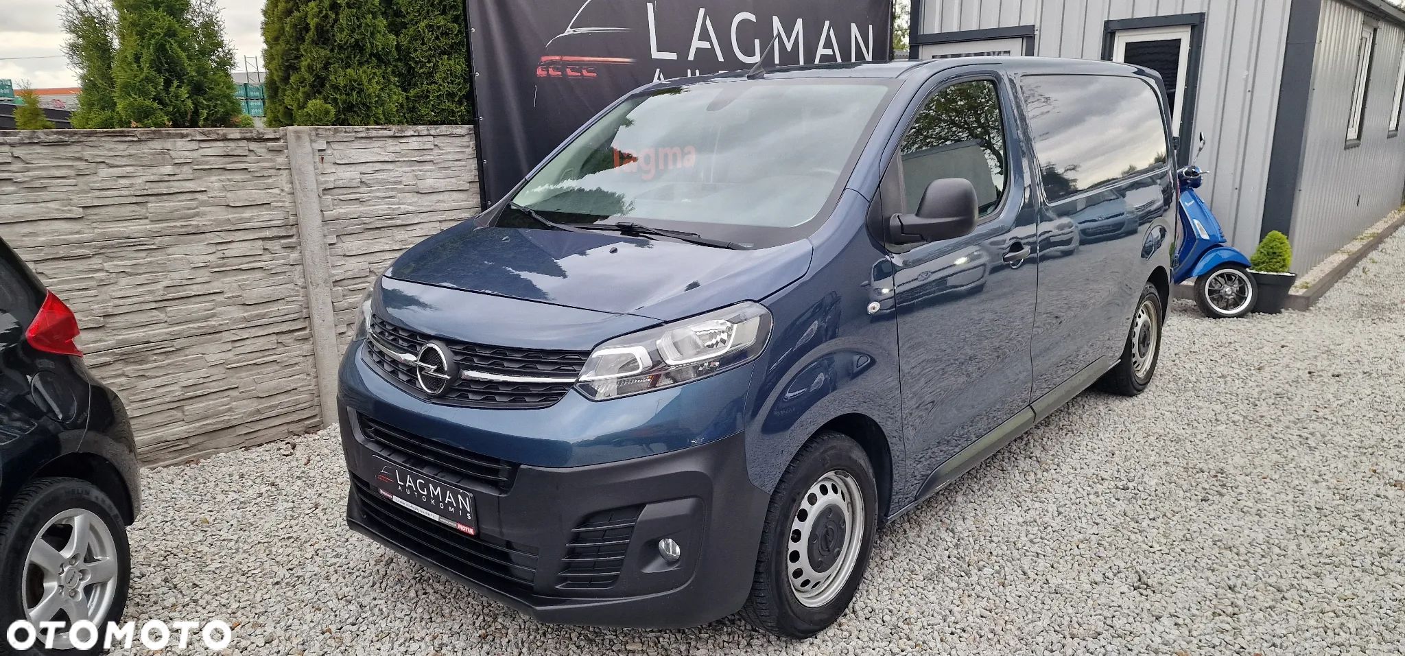 Opel Vivaro - 1