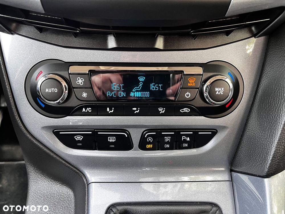 Ford Focus SW 1.0 EcoBoost S&S Titanium - 27