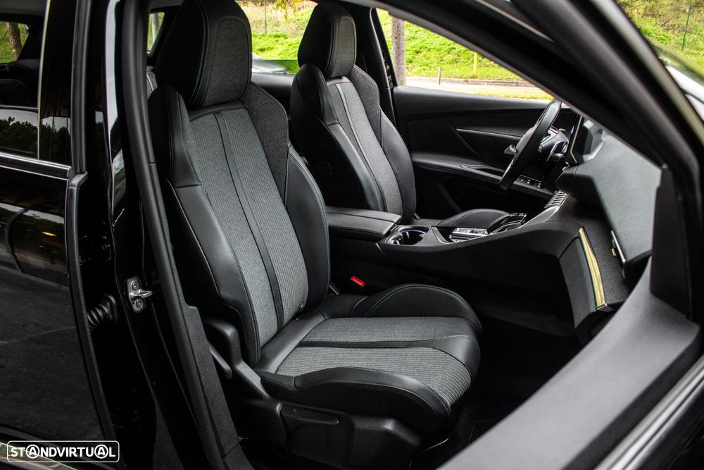 Peugeot 3008 1.5 BlueHDi Allure EAT8 - 27