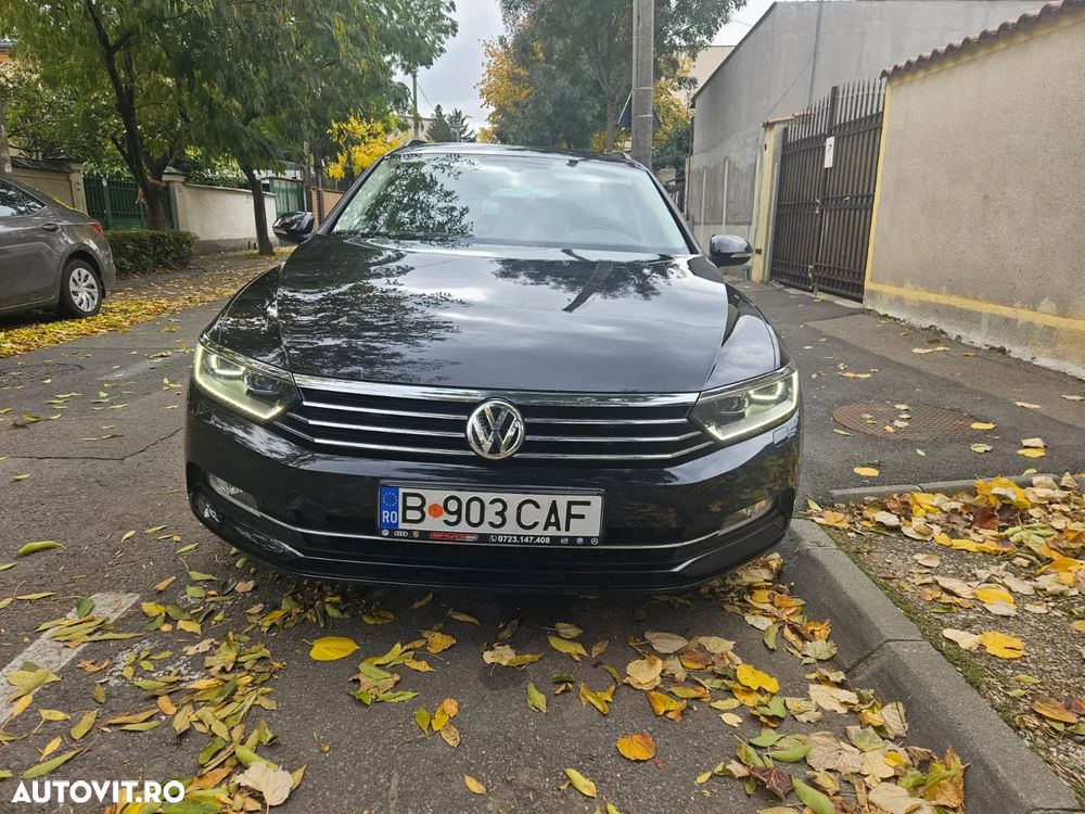 Volkswagen Passat - 1