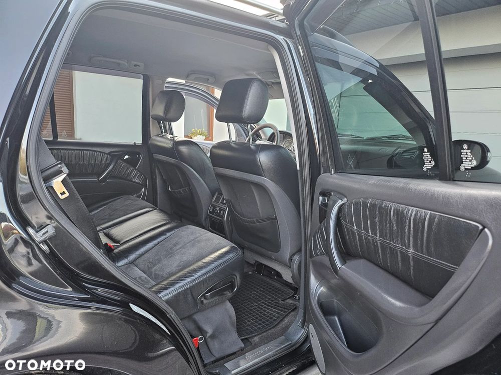 Mercedes-Benz ML - 23