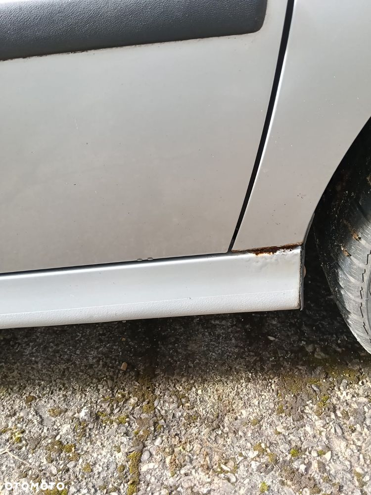 Volkswagen Polo 60 - 12