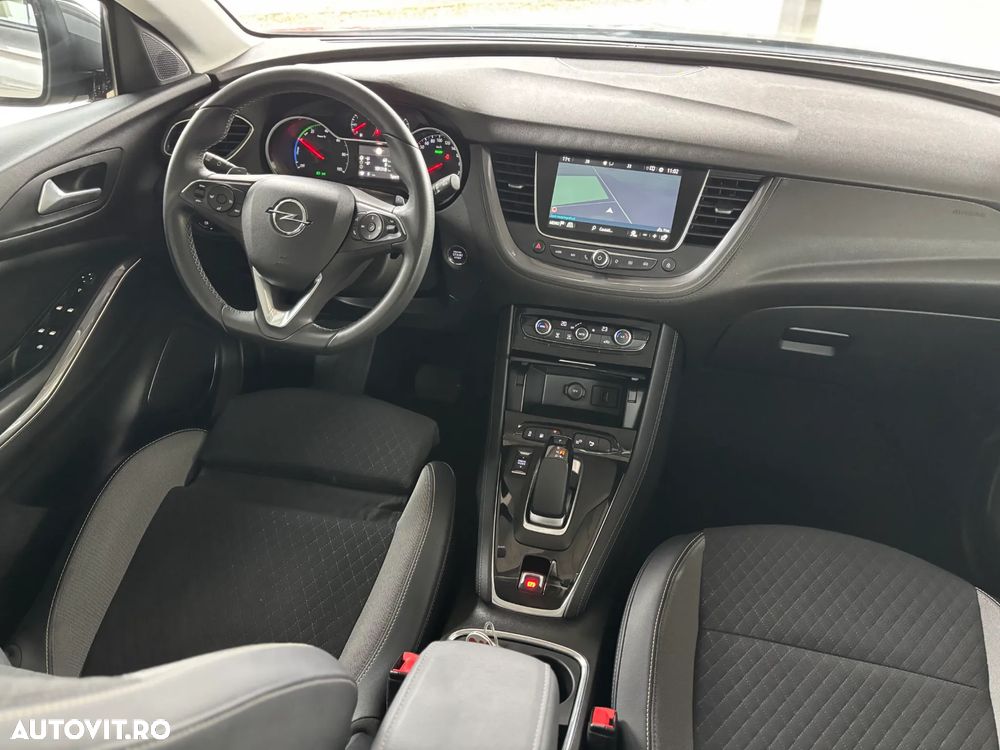 Opel Grandland X Plug-in-Hybrid 1.6 DI Start/Stop Aut Business INNOVATION - 37