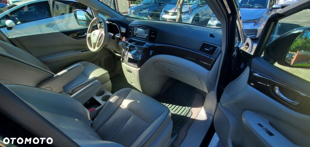 Nissan Quest - 8