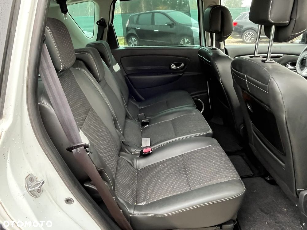 Renault Scenic TCe 130 Dynamique - 10